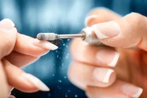 Comment enlever le gel sur les ongles sans abîmer ses mains